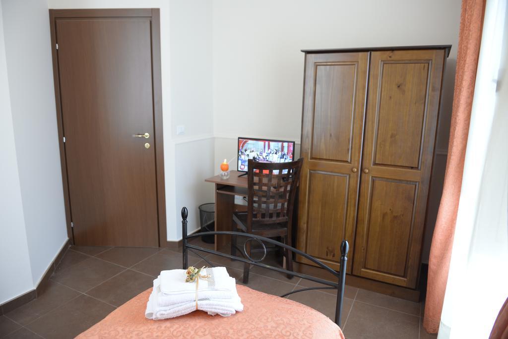 B&B San Leonardo Mascali Eksteriør bilde